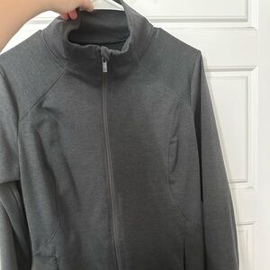 Gray long sleeve activewear zip up